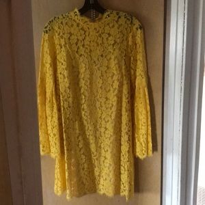Yellow lace dress!
